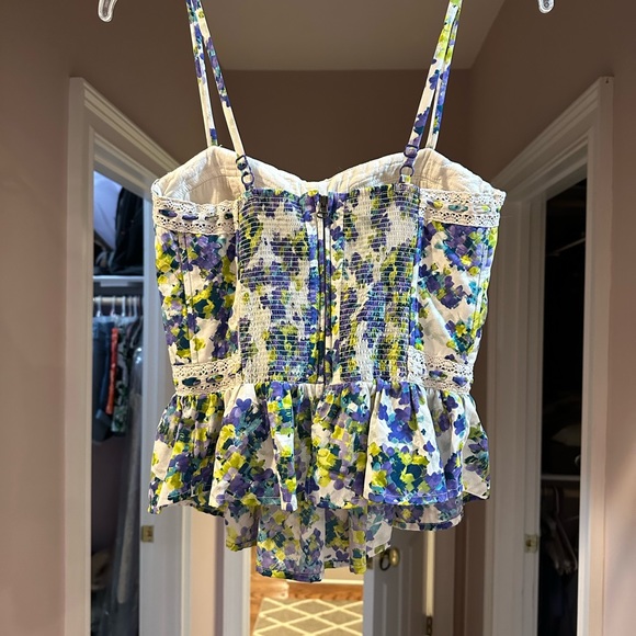 Jessica Simpson summer top size small - Picture 2 of 5